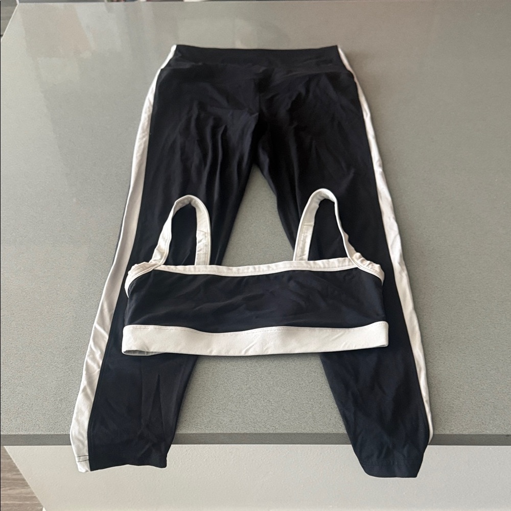 Splits 59 Black and White Set